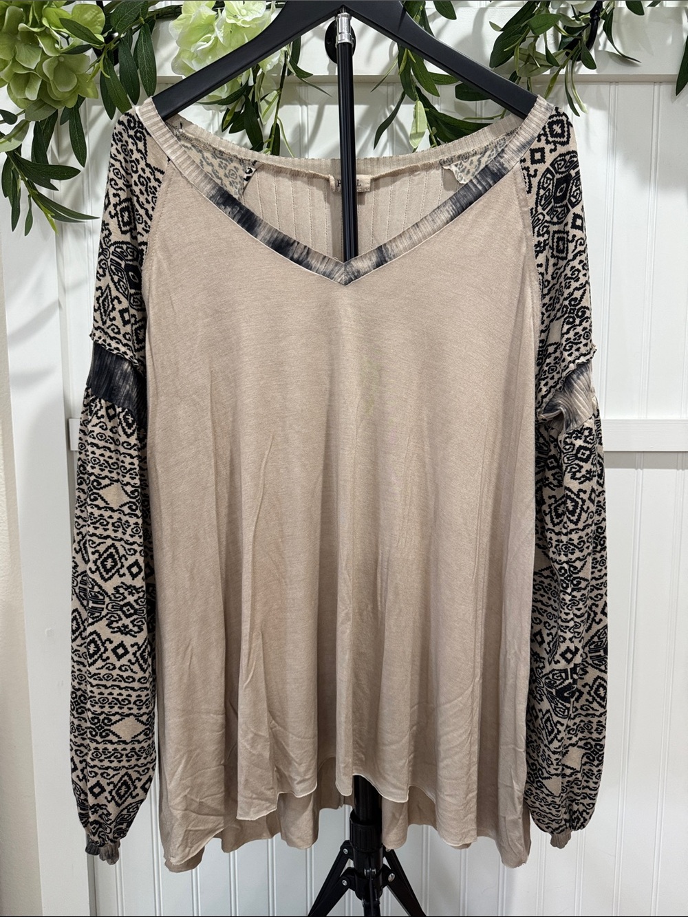 #466 POL Tan V-Neck Top with Aztec Patterned Black Sleeves M